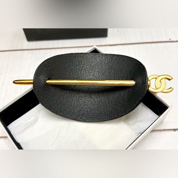 Chanel Gold Logo Leather Camellia Flower Hair Pin Accessory - Picture 5 of 10